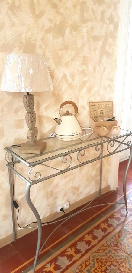 Chez Dedou Et Madou Bed & Breakfast Florensac Ngoại thất bức ảnh