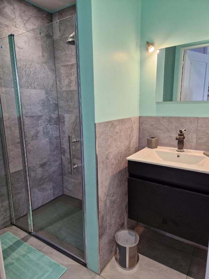 Chez Dedou Et Madou Bed & Breakfast Florensac Ngoại thất bức ảnh